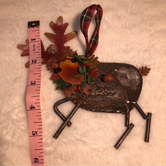 Beautiful Rustic Metal  Reindeer Christmas Ornament - Picture 3 of 6